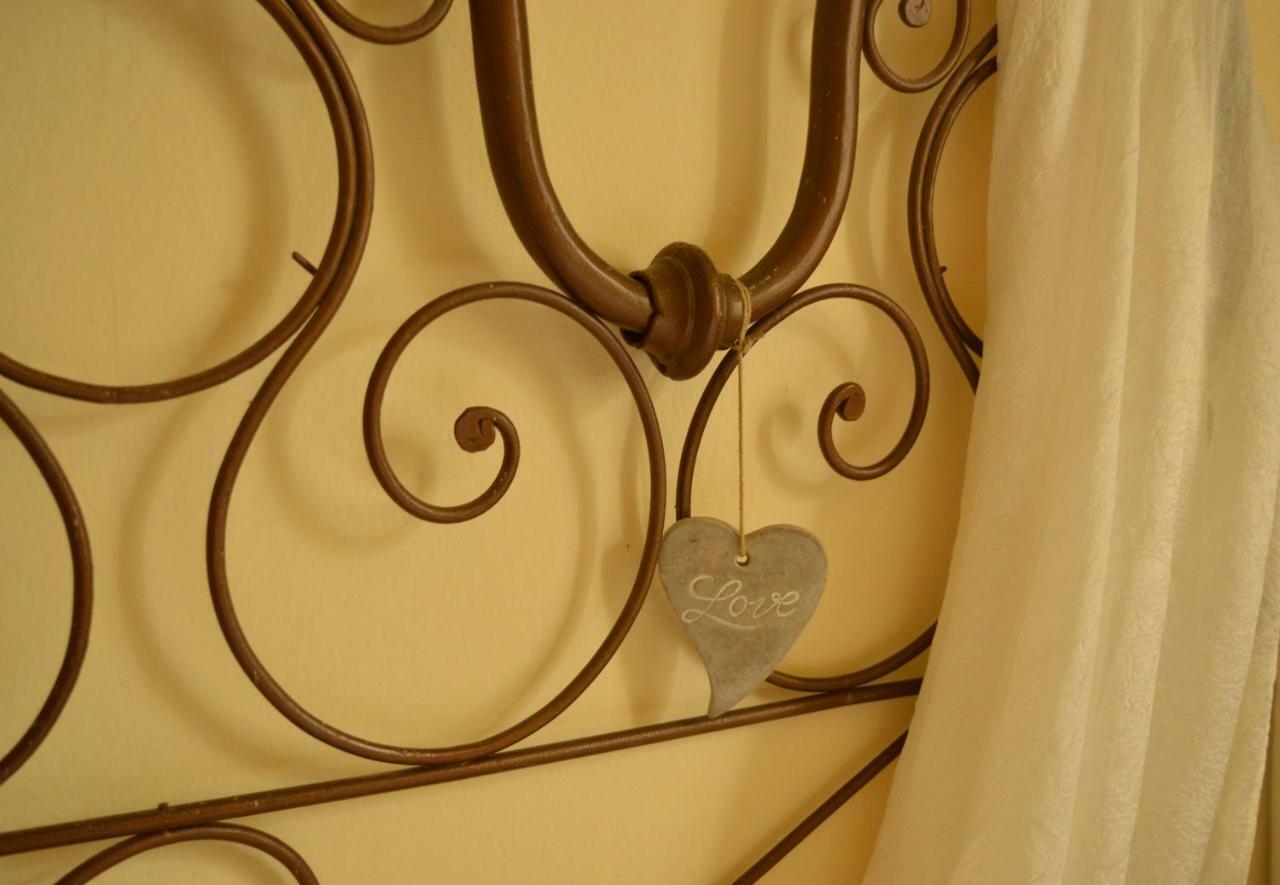 לינה וארוחת בוקר Castelnuovo Belbo Bed & Tours Dimora Di Campagna מראה חיצוני תמונה