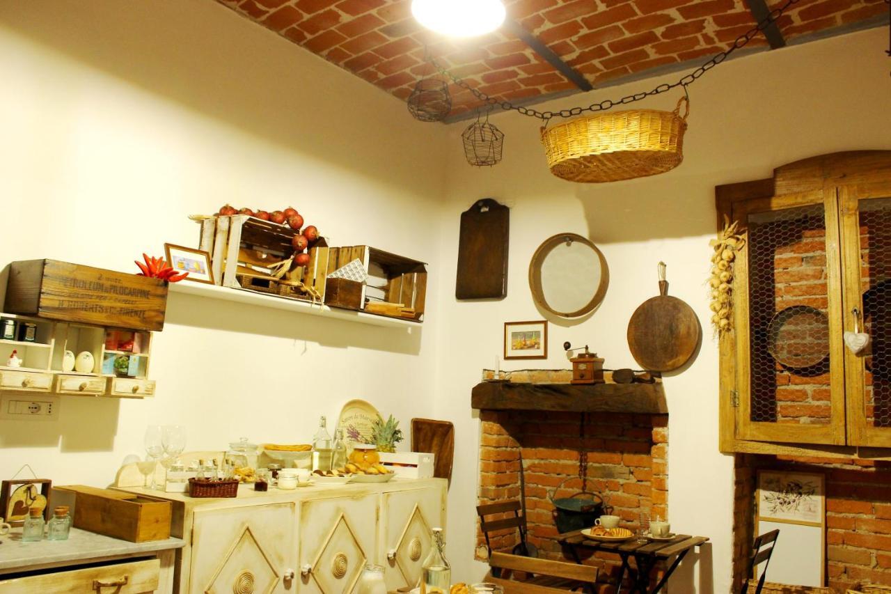 לינה וארוחת בוקר Castelnuovo Belbo Bed & Tours Dimora Di Campagna מראה חיצוני תמונה